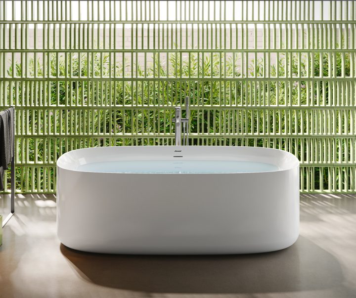 Cada-de-baie-lounge-Jacuzzi-Vis-main