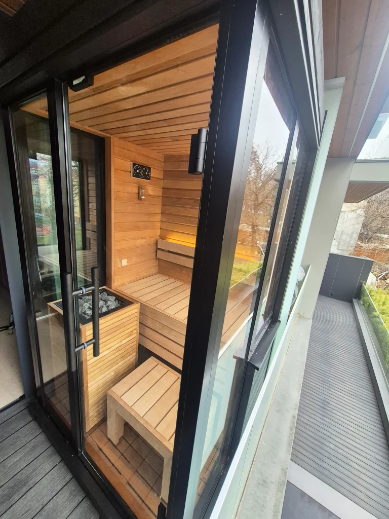 Sauna Finlandeza de exterior custom Mira S Auroom Proiect Hidrostyle Bucuresti Pic1